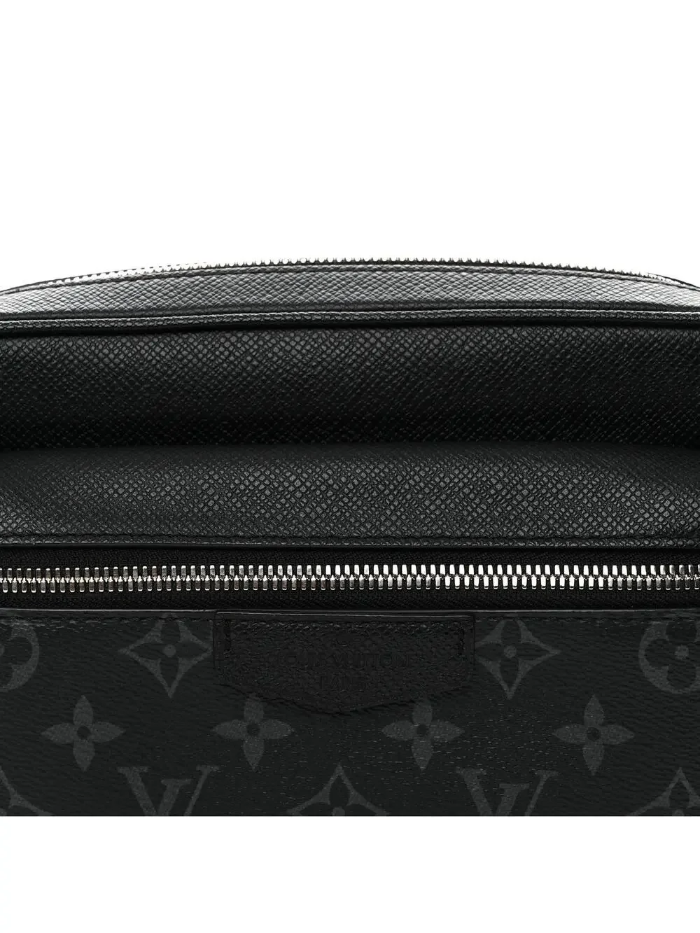 Louis Vuitton Taiga Outdoor Bumbag #278773L15B